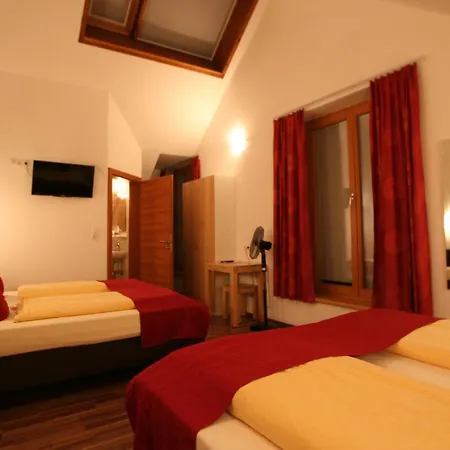 Engl Hotel 3*