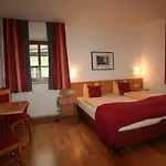 Engl Hotel 3*