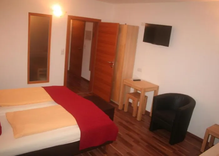 Engl Szálloda 3*