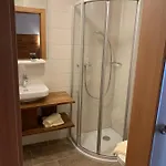Engl Otel 3*